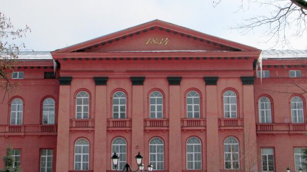 Красный корпус Киевского университета. Восточный (тыльный) фасад