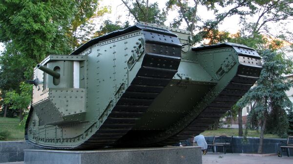 Британский танк Mk. V в Луганске