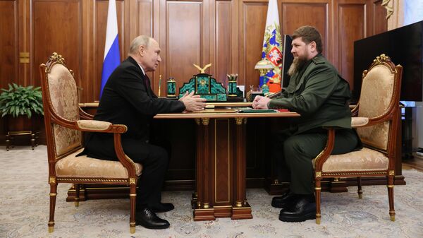 Президент РФ В. Путин провел встречу с главой Чечни Р. Кадыровым