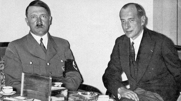 Адольф Гитлер и Юзеф Бек