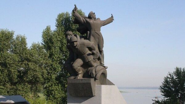 Памятник 152 дивизии в Днепропетровске