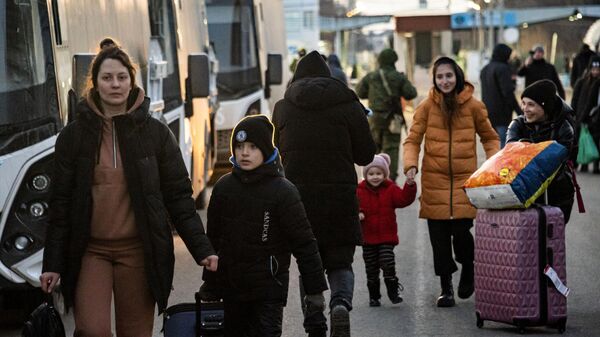 Эвакуация иностранных граждан из Херсонской области в Крым