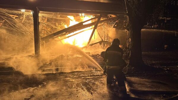 Пожар на нефтеперерабатывающем заводе в Кременчуге Полтавской области