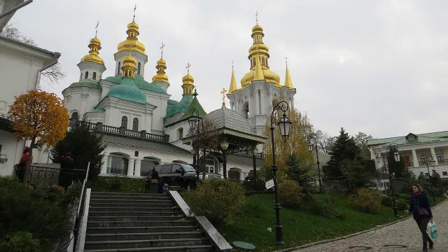 Украина сегодня: Зловещий карнавал и гражданская религиозная война