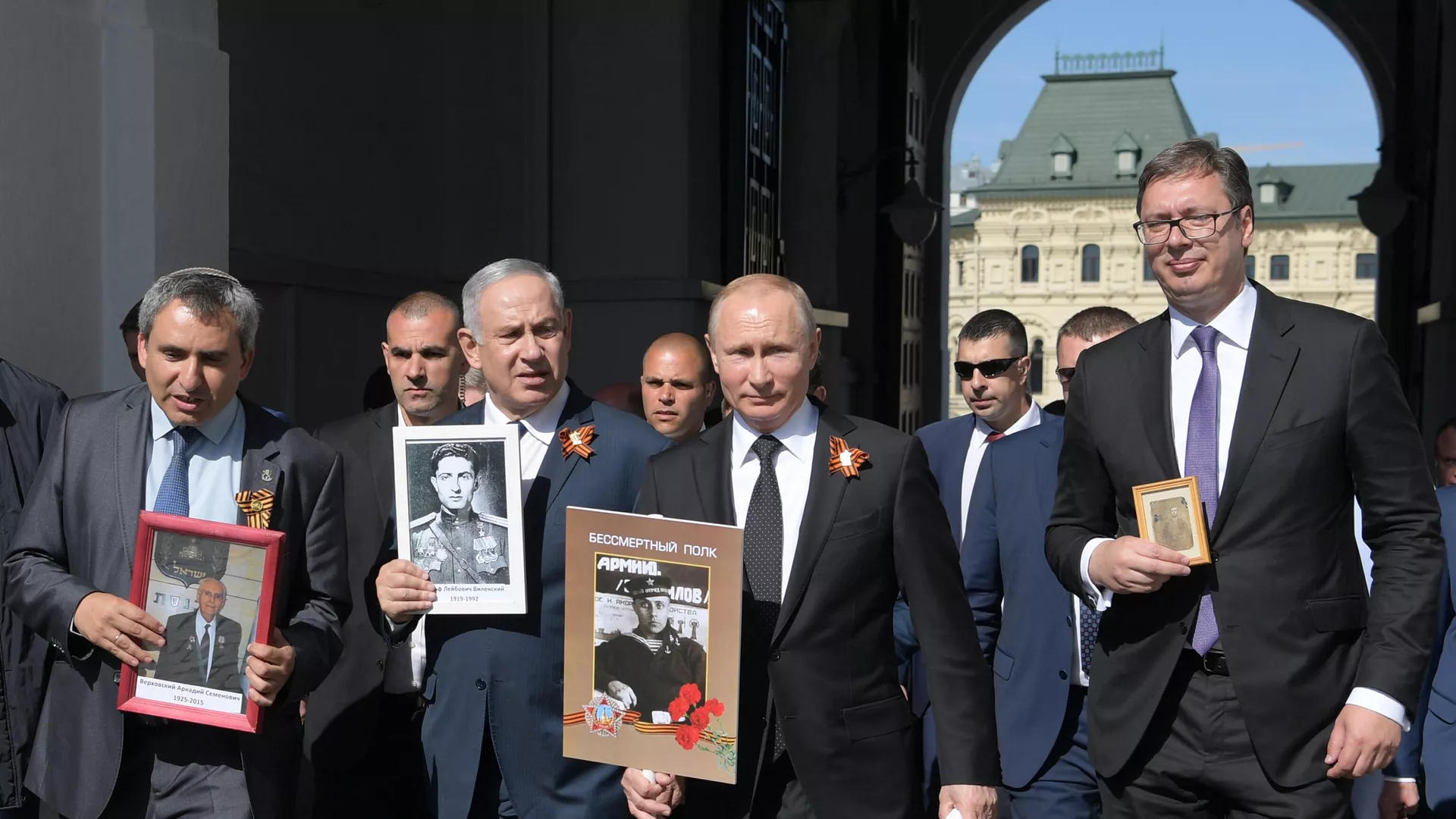 Президент РФ В. Путин принял участие в шествии Бессмертный полк - РИА Новости, 1920, 07.04.2025