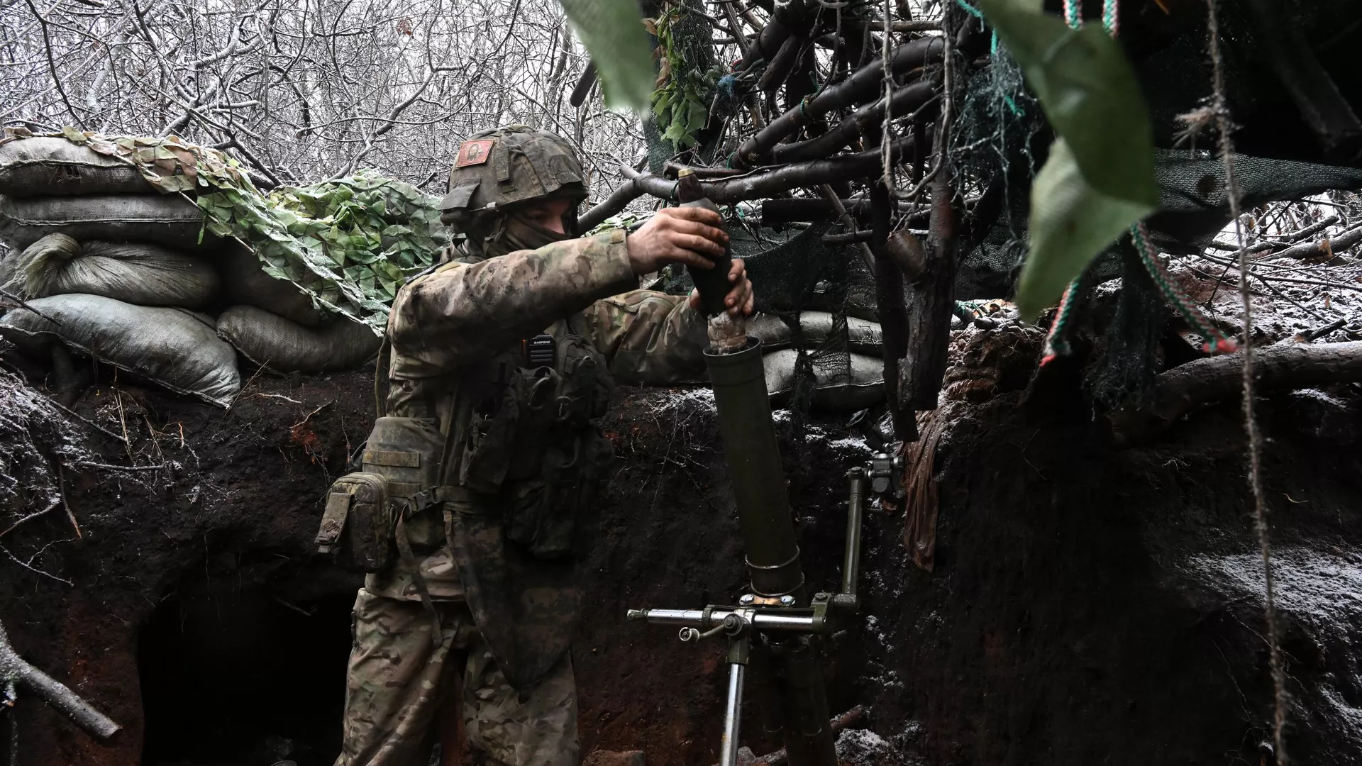 Боевая работа гвардейской 200-й мотострелковой бригады Северного флота в зоне СВО - РИА Новости, 1920, 20.11.2024