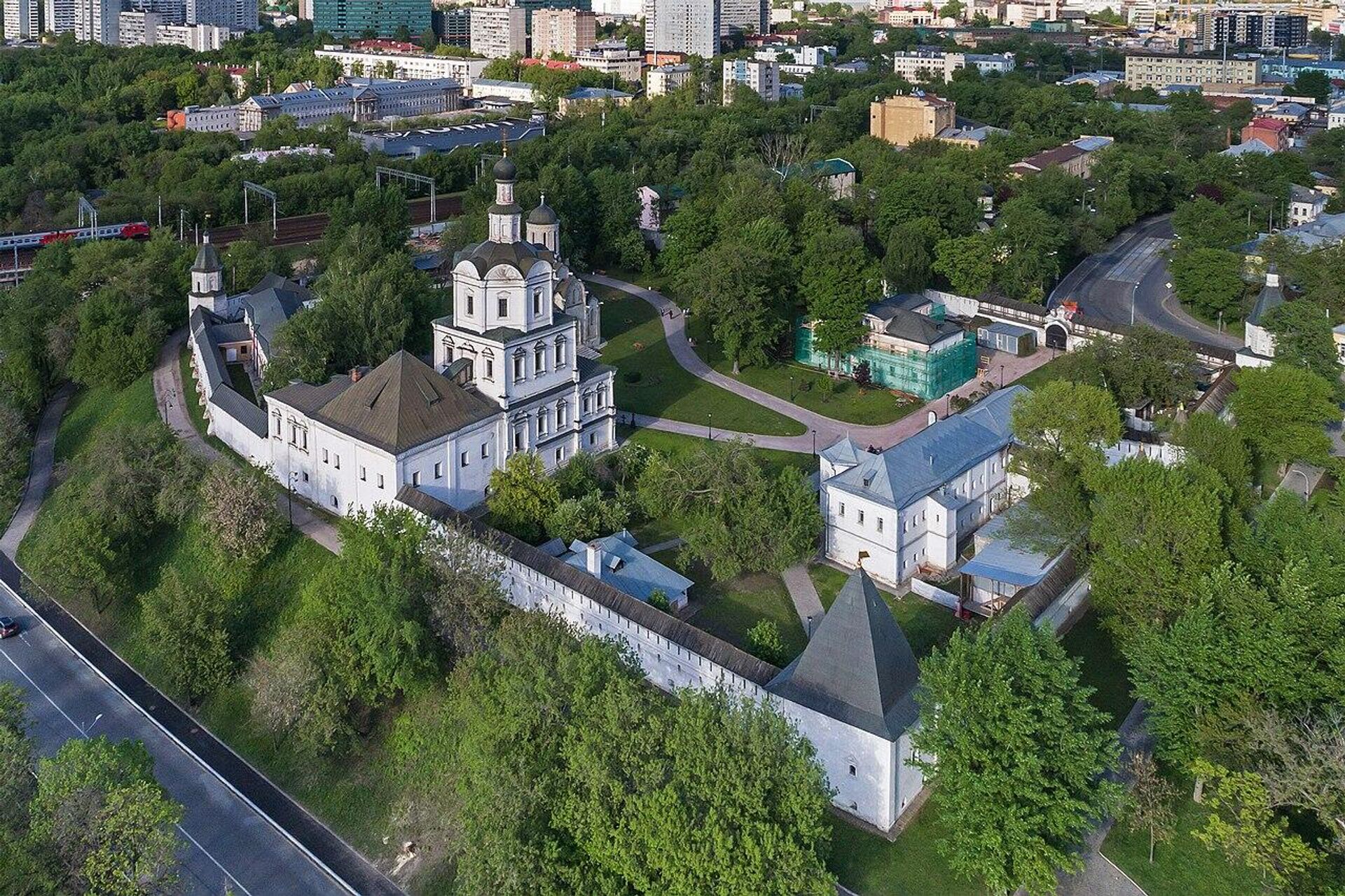 Спасо-Андронников монастырь в Москве - РИА Новости, 1920, 09.02.2024