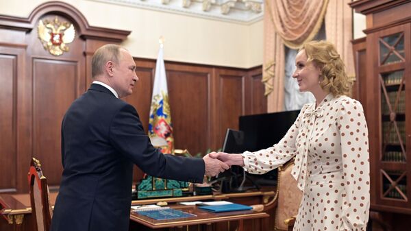 Президент РФ В. Путин встретился с уполномоченным по правам ребёнка М. Львовой-Беловой