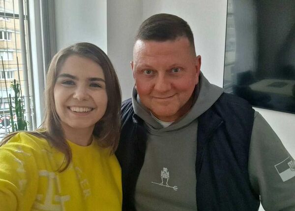 Залужный с журналисткой