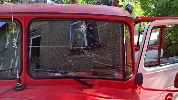 В Донецке во время повторного обстрела пострадали четверо спасателей