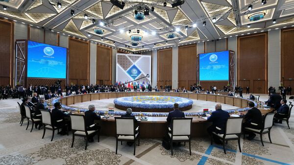 Визит президента Владимира Путина в Казахстан для участия в саммите ШОС. День второй.