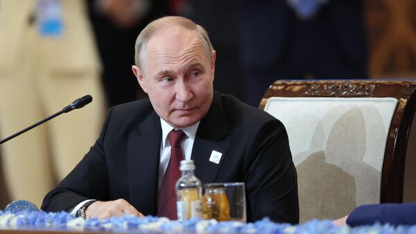 Визит президента Владимира Путина в Казахстан для участия в саммите ШОС. День второй.