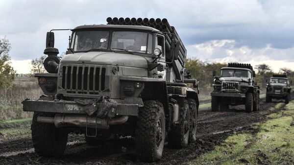 Политолог: Если не будет решения по Донбассу, Россия может начать военную кампанию в апреле-мае