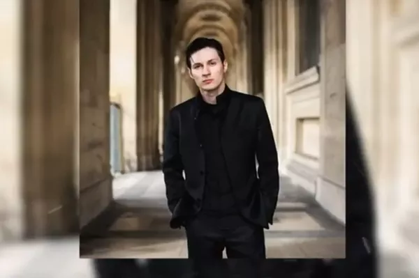 Pavel Durov trong phòng trưng bày