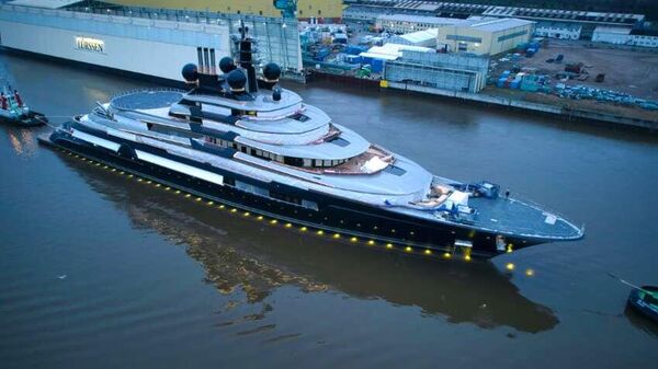 Яхта Рината Ахметова