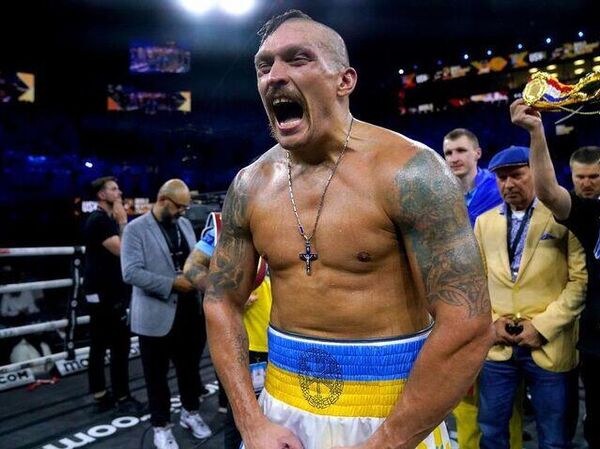 Усик в трусах