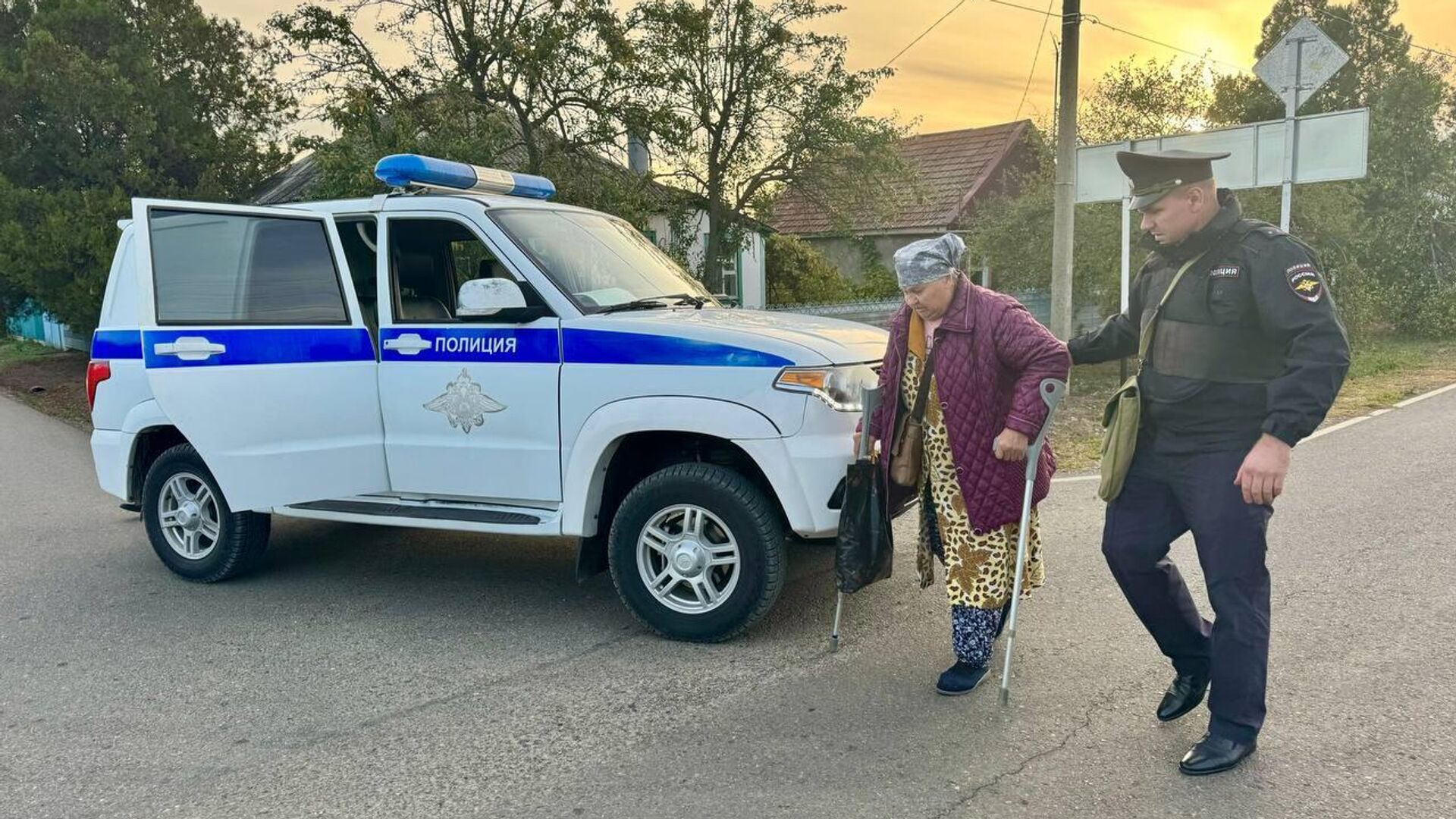 эвакуация в Адыгее после атаки украинских БПЛА - РИА Новости, 1920, 10.10.2024