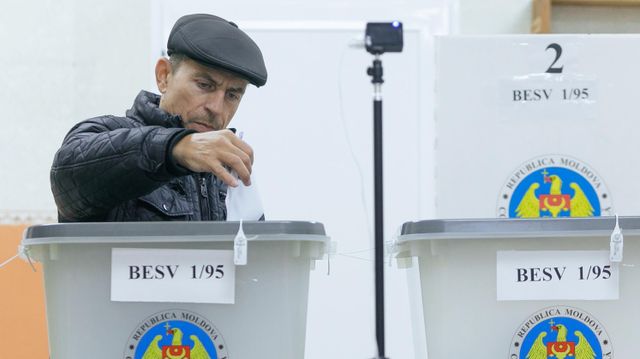 © РИА Новости . Дмитрий Осматеско / Выборы президента и референдум о евроинтеграции в Молдавии Санду будет драться за победу голосами диаспоры. Главный вопрос выборов - фальсификации в США