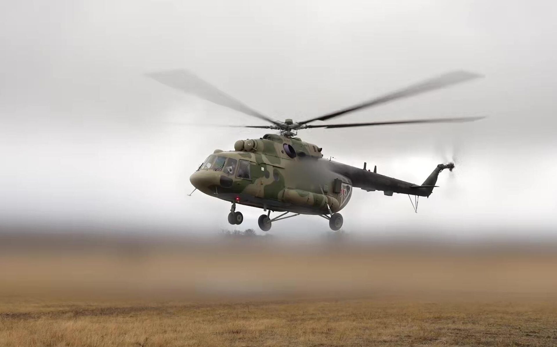 ФСБ России пресекла операцию ГУР МО Украины по угону вертолета Ми-8МТПР-1 - РИА Новости, 1920, 11.11.2024
