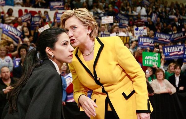 Фото: NBC news,  Хиллари Клинтон и Хeма Абедин