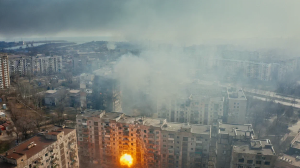  Кадр из фильма У края бездны. Битва за Мариуполь глазами очевидца