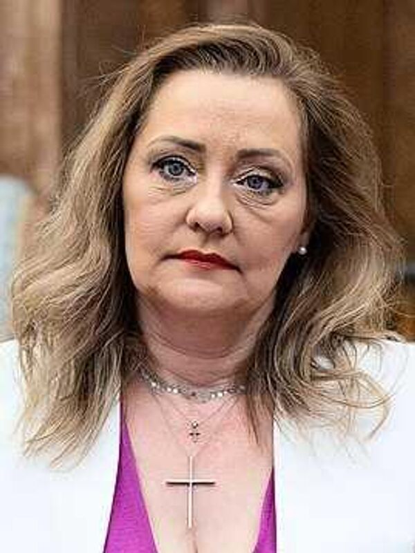 Елена Ласкони