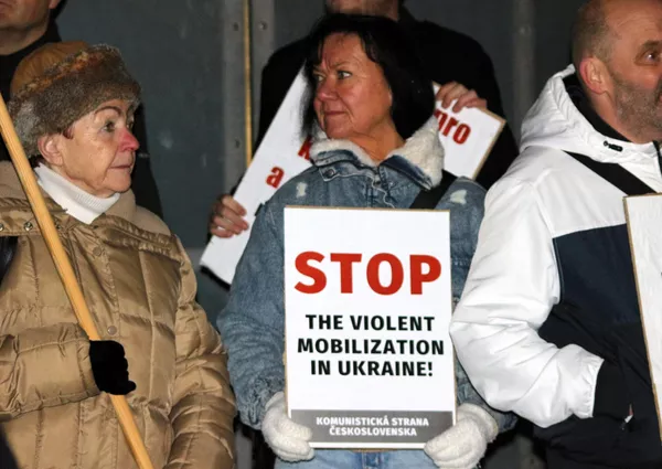 Остановите насильственную мобилизацию на Украине! Остановите насильственную мобилизацию на Украине!