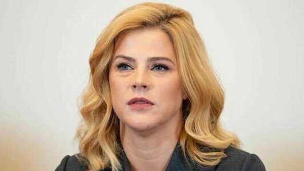 Эвика Силиня 