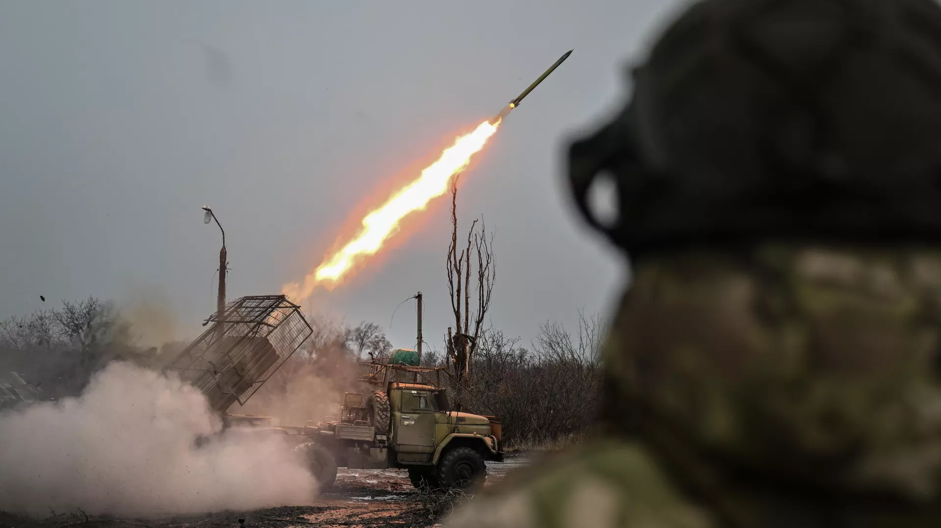 Боевая работа РСЗО БМ-21 Град на Красноармейском направлении СВО - РИА Новости, 1920, 25.12.2024