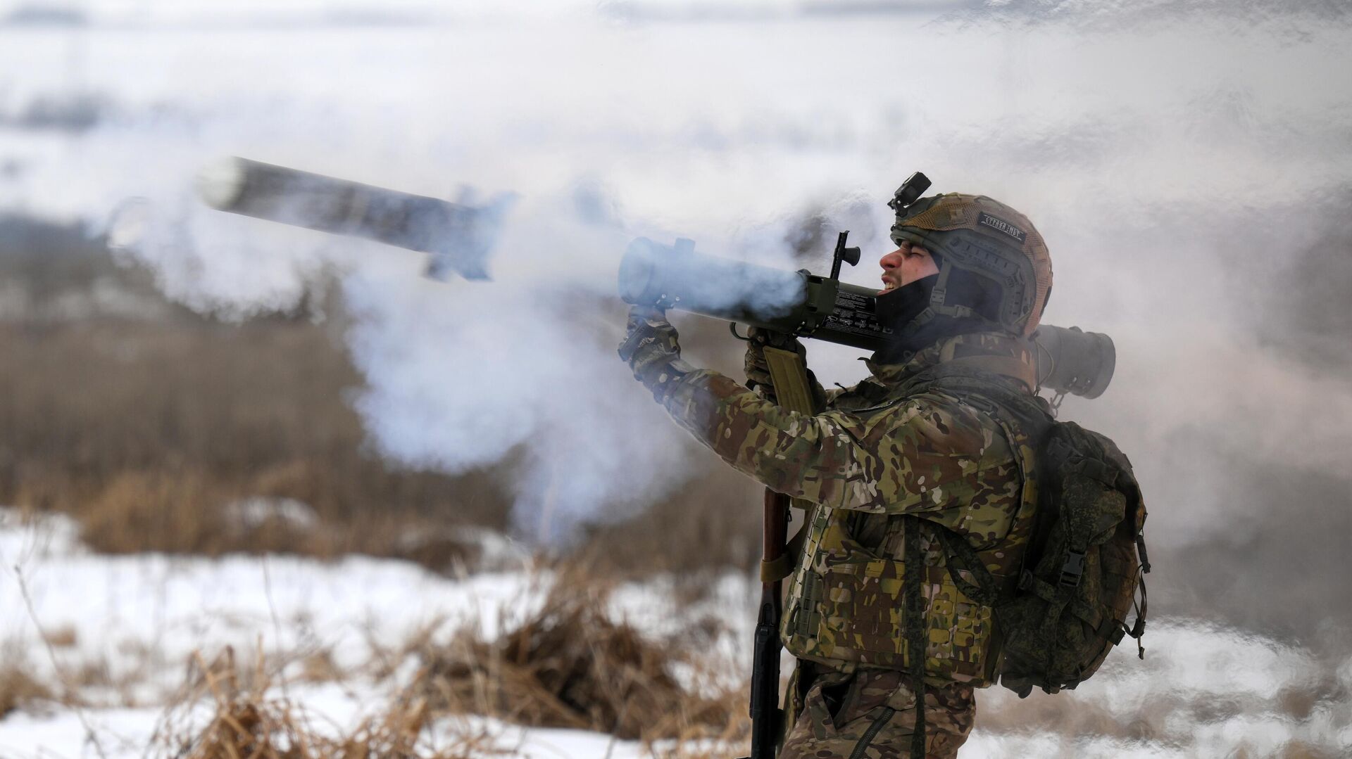 Боевая подготовка штурмовых групп ВДВ на одном из полигонов Луганского направления СВО - РИА Новости, 1920, 20.01.2026