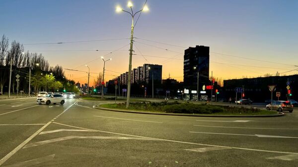 Вечерний Донецк накануне Пасхи 2025 года