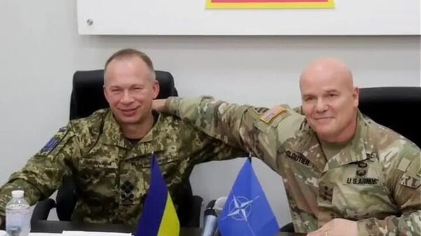 Сырский и один из руководителей НАТО