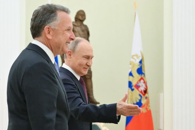 © РИА Новости . Кристина Кормилицына / Президент Владимир Путин встретился со спецпосланником президента США Стивеном Уиткоффом Майкл Бом: Тарифная