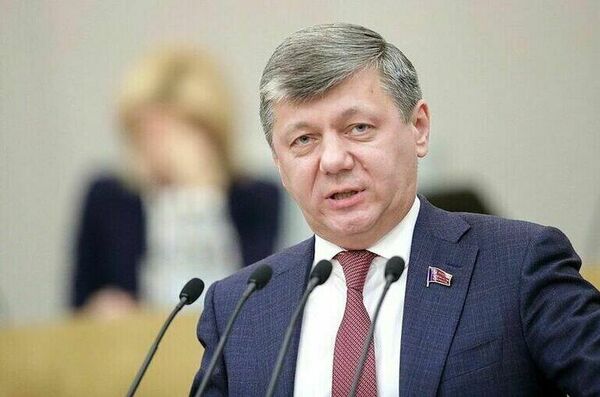 Дмитрий Новиков