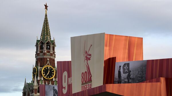 Подготовка Красной площади ко Дню Победы