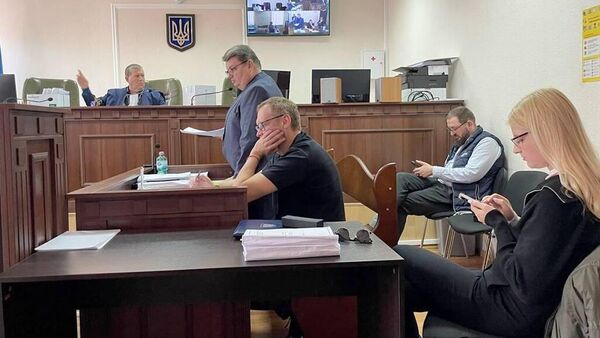 Андрей Смирнов в суде Андрей Смирнов в суде