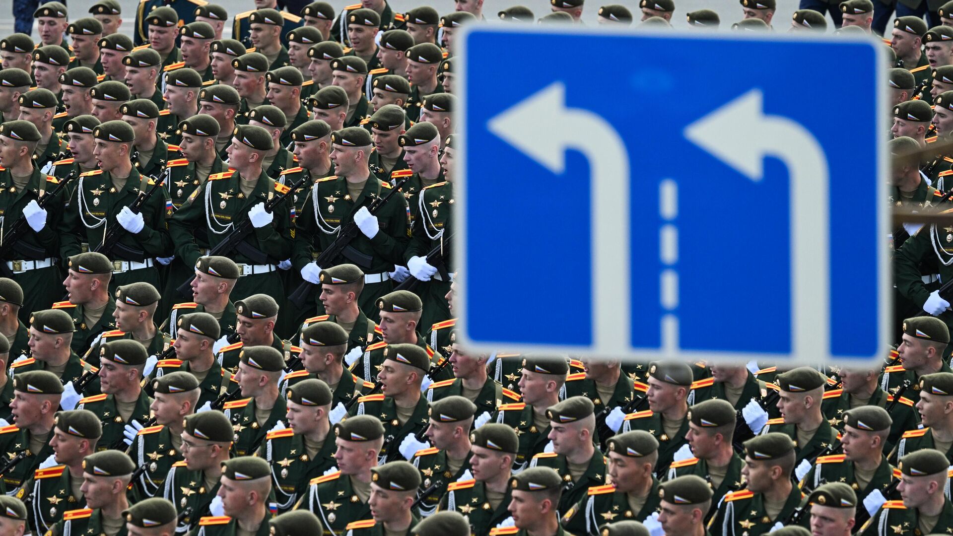Генеральная репетиция военного парада к 80-летию Победы в Великой Отечественной войне - РИА Новости, 1920, 07.05.2025
