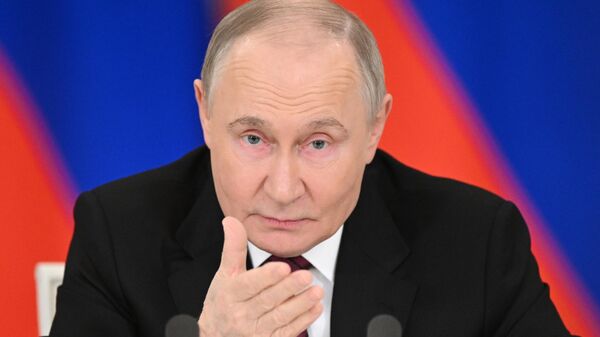 Обращение президента РФ В. Путина к представителям российских и зарубежных СМИ