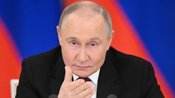 Обращение президента РФ В. Путина к представителям российских и зарубежных СМИ
