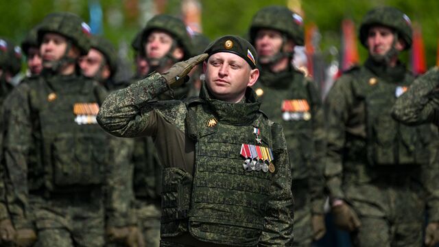 © Фото : Фотохост-агентство РИА Новости / Москва. Военный парад, посвященный 80-летию Победы в Великой Отечественной войне Готовятся сорвать парад и ожидают ядерного удара. Что говорят на Украине о Дне Победы
