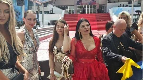 Представительницы Украины в Каннах. Фото из социальных сетей