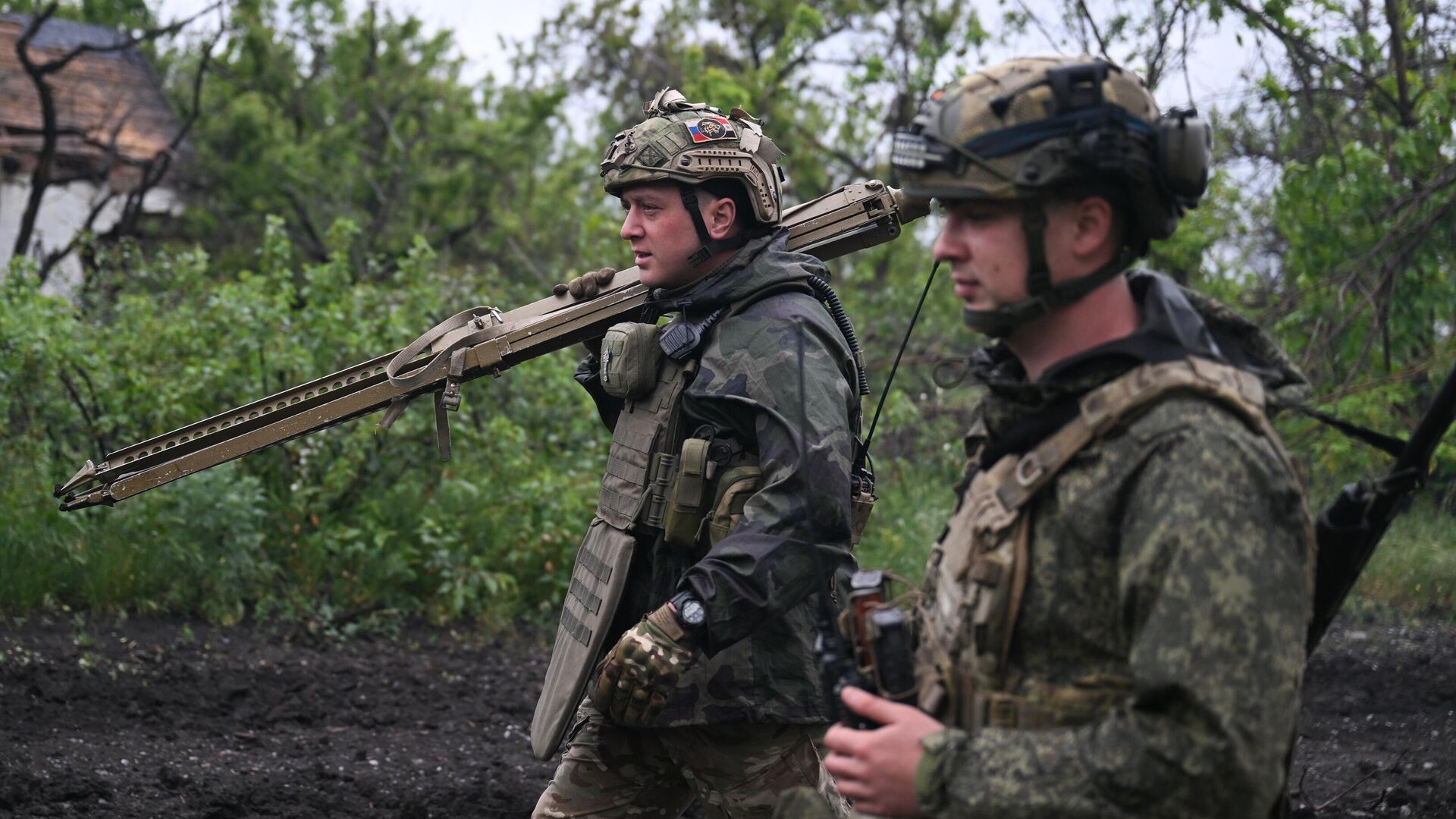Боевая работа расчета САУ 2С7М Малка группировки войск Центр на Красноармейском направлении СВО Боевая работа расчета САУ 2С7М Малка группировки войск Центр на Красноармейском направлении СВО - РИА Новости, 1920, 25.05.2025