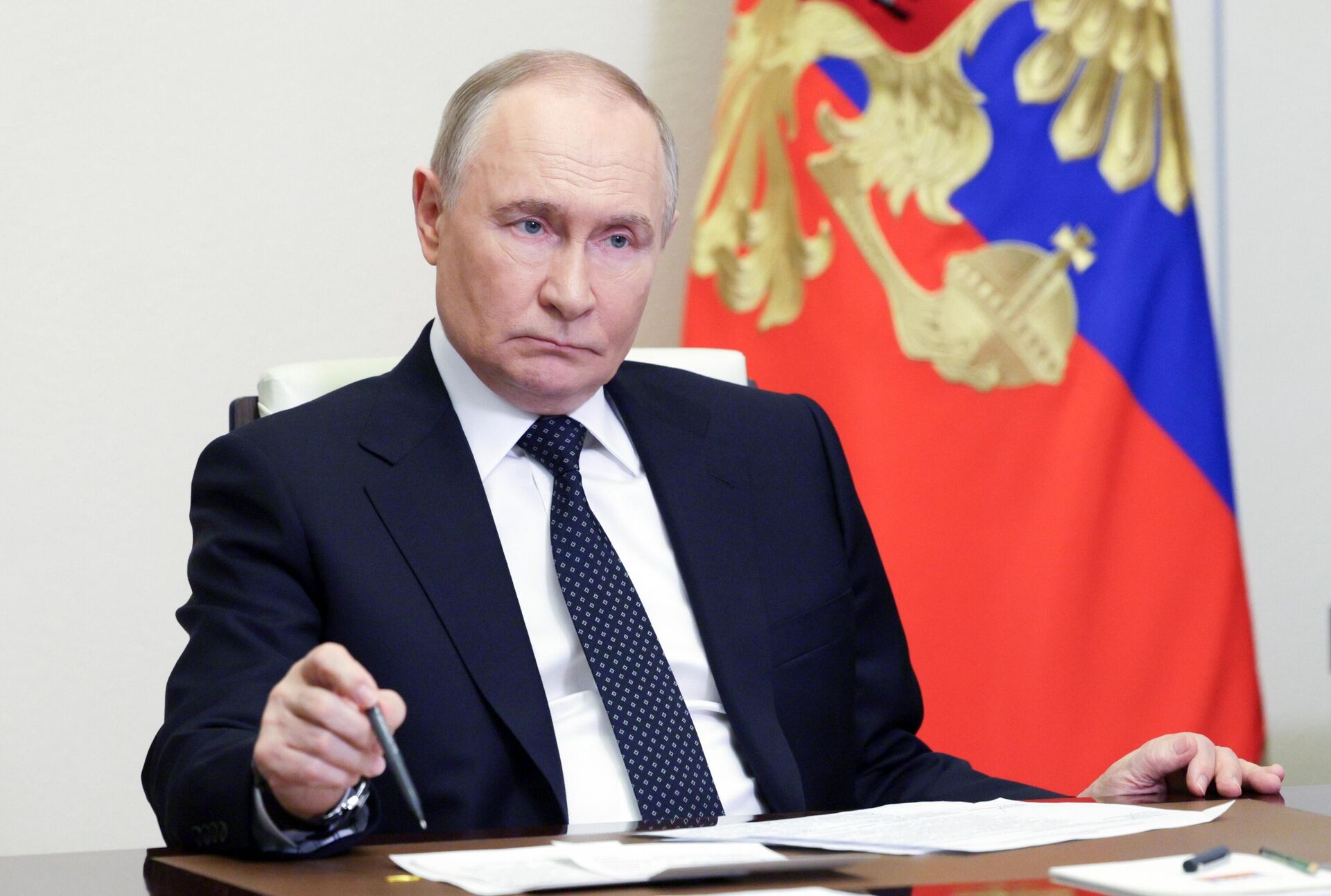Президент Владимир Путин провел совещание с членами правительства РФ - РИА Новости, 1920, 17.06.2025