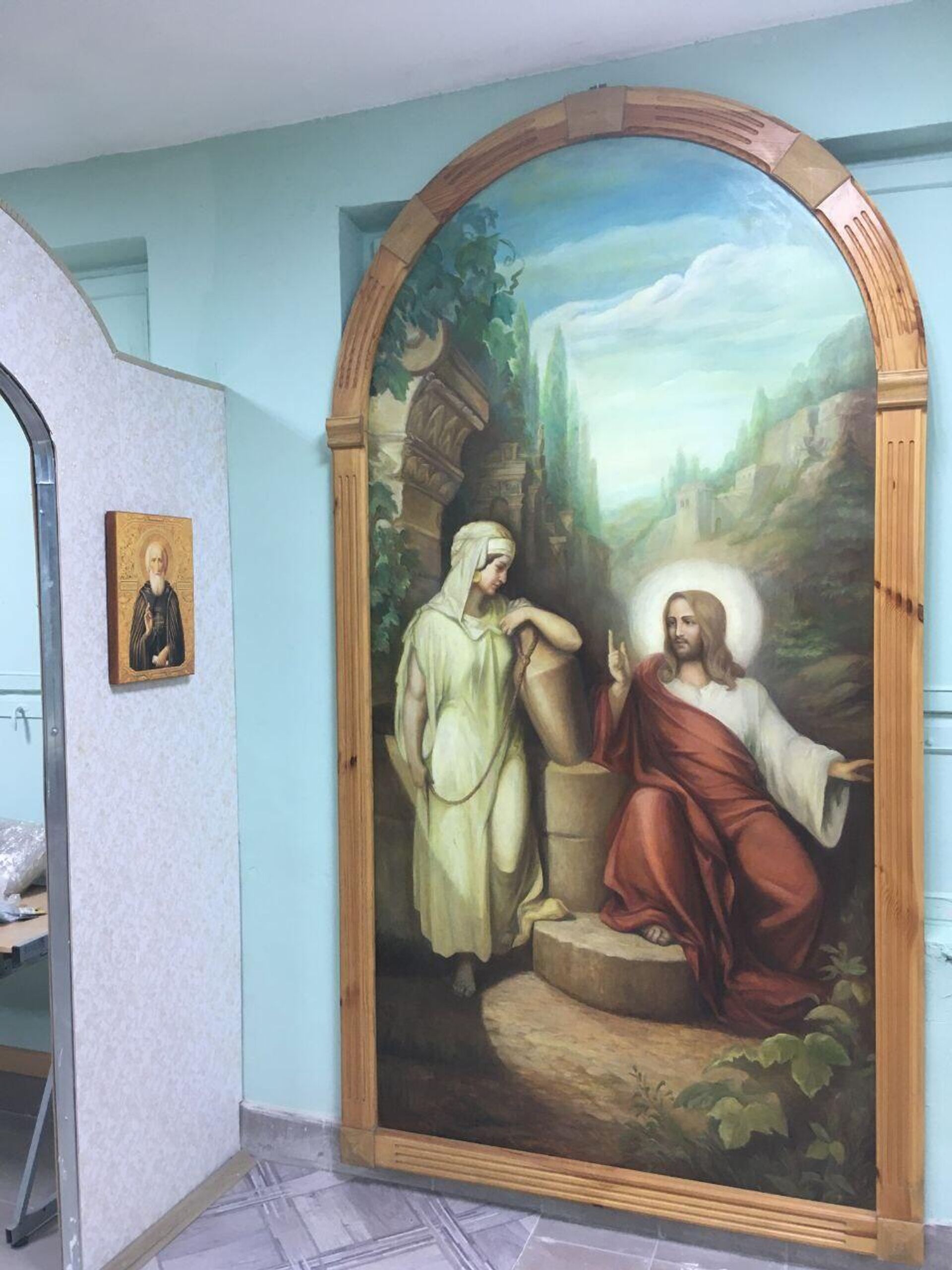 Картина в храме Батальона Архангела Михаила, личный архив отца Максима  - РИА Новости, 1920, 12.06.2025