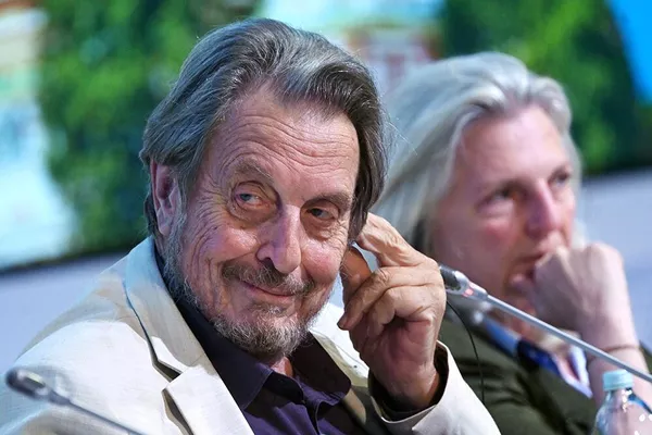 Папа Маска Эррол Маск 