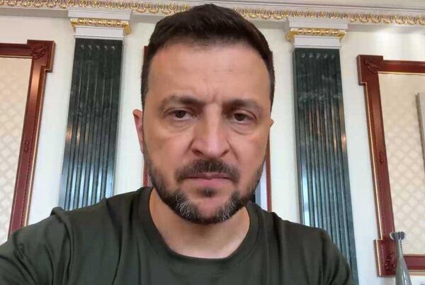 Зеленский, мнящий себя Черчиллем Зеленский, мнящий себя Черчиллем