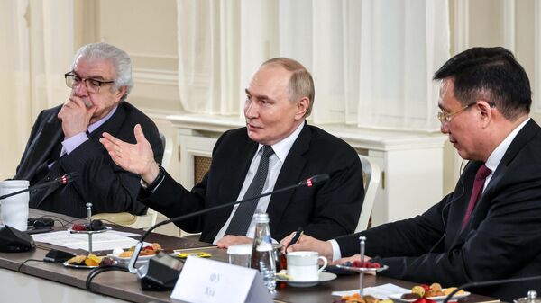 Президент Владимир Путин встретился с руководителями международных информационных агентств