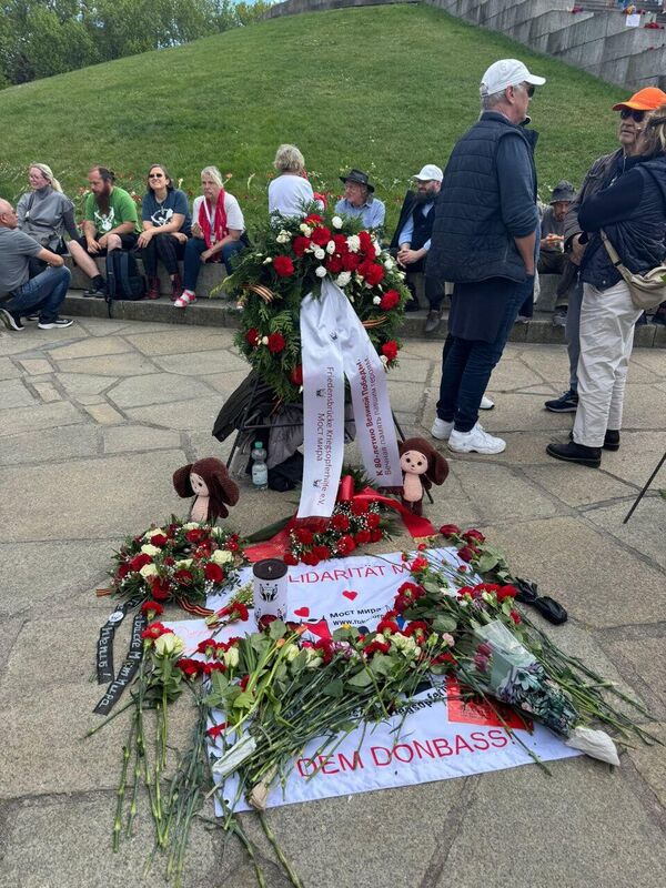 Немецкие антифашисты в поддержку Донбасса Немецкие антифашисты в поддержку Донбасса