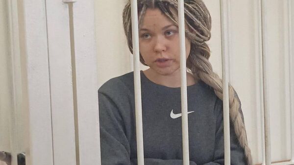 Помогавшую азовцам* волонтёршу, приговорили к сроку за госизмену