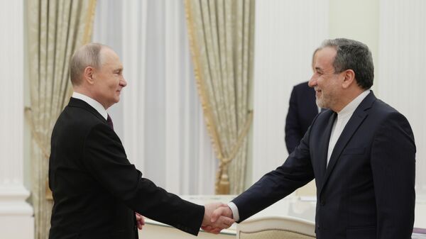 Президент Владимир Путин встретился с главой МИД Ирана и послом Ирана Президент Владимир Путин встретился с главой МИД Ирана и послом Ирана